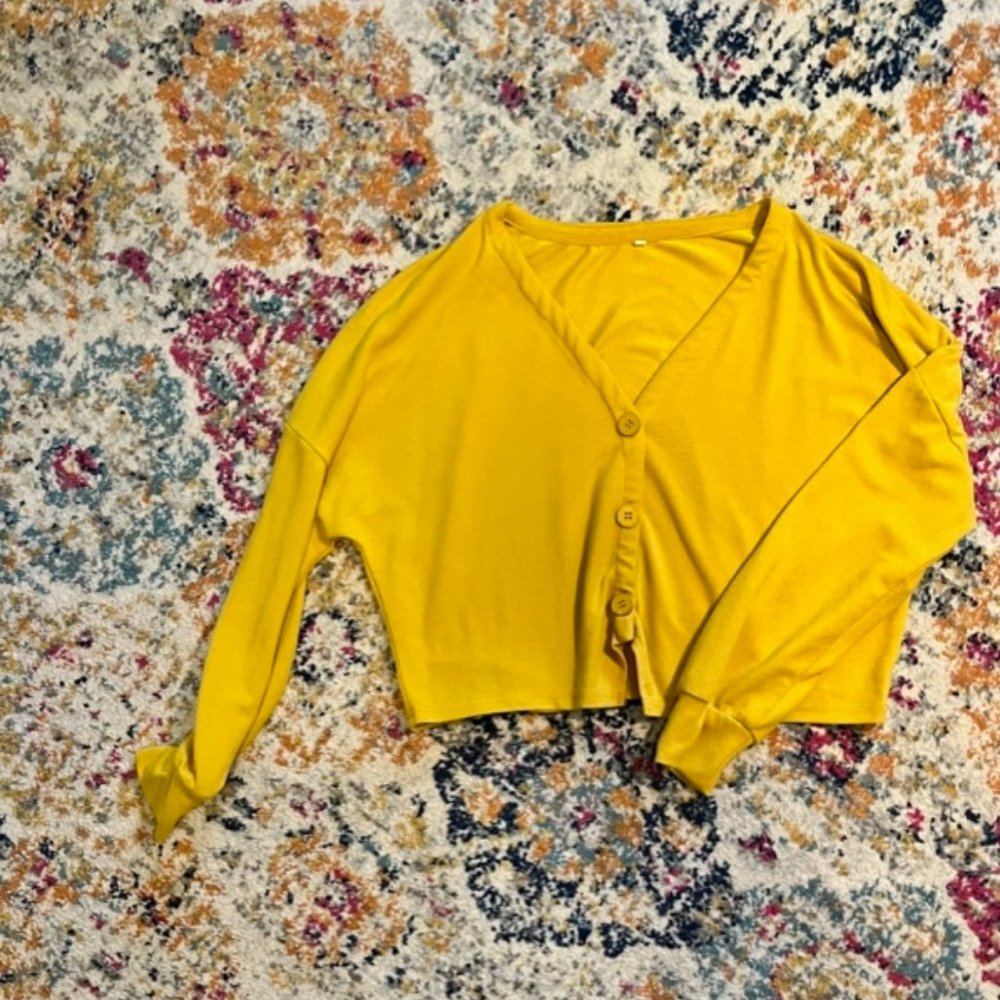 Cropped 3 button cotton cardigan